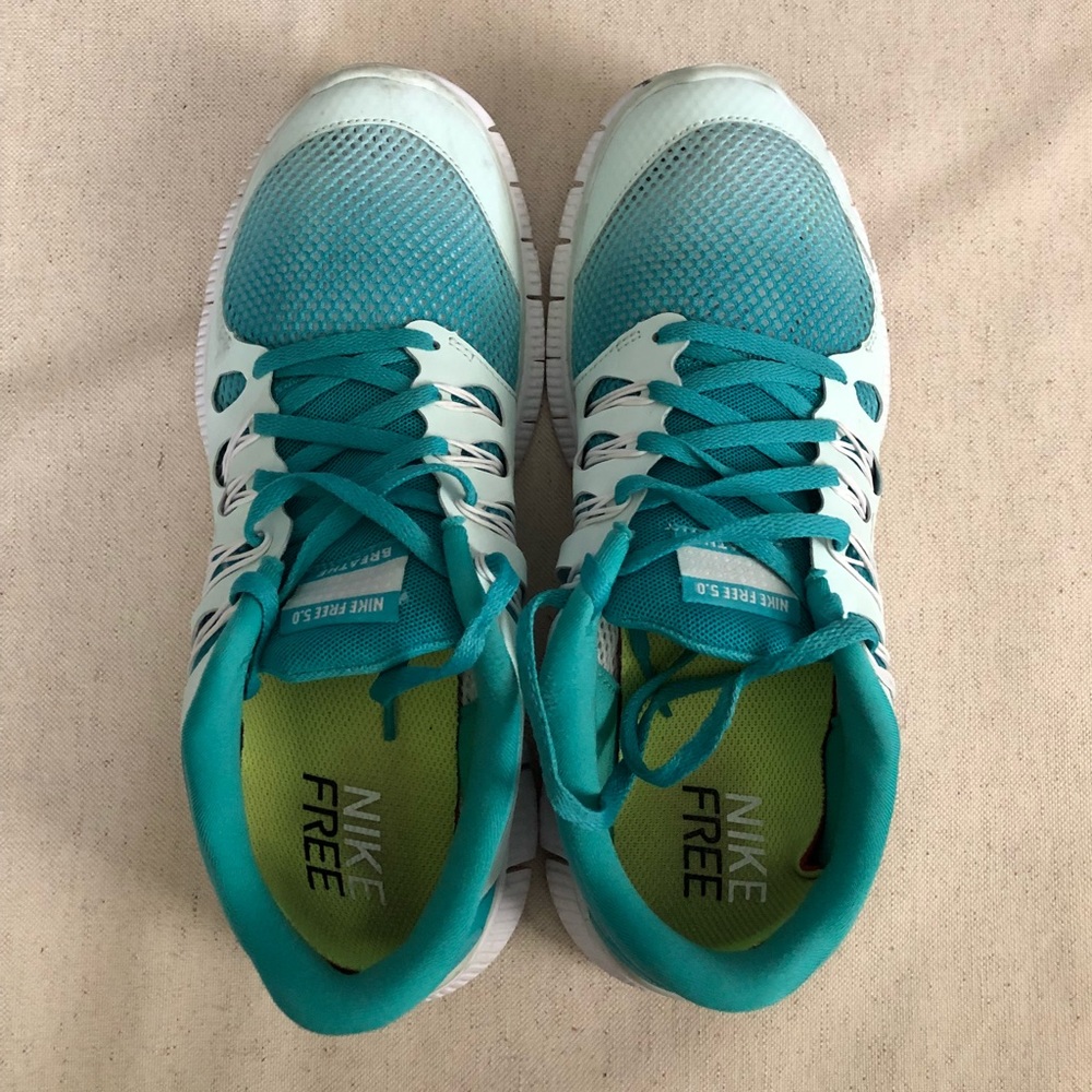 Nike free runs